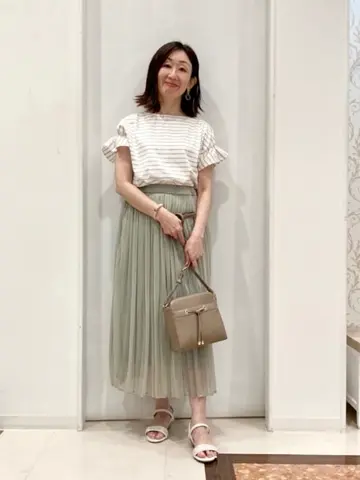 ANY SIS スタッフ コーディネート画像