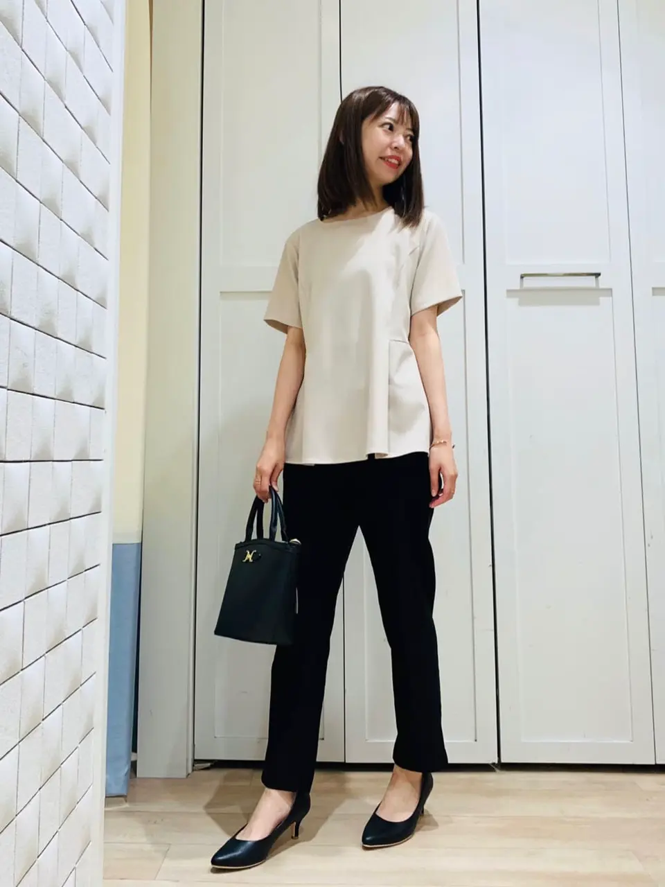 ANY SIS スタッフ コーディネート画像