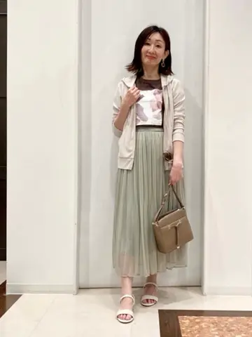 ANY SIS スタッフ コーディネート画像