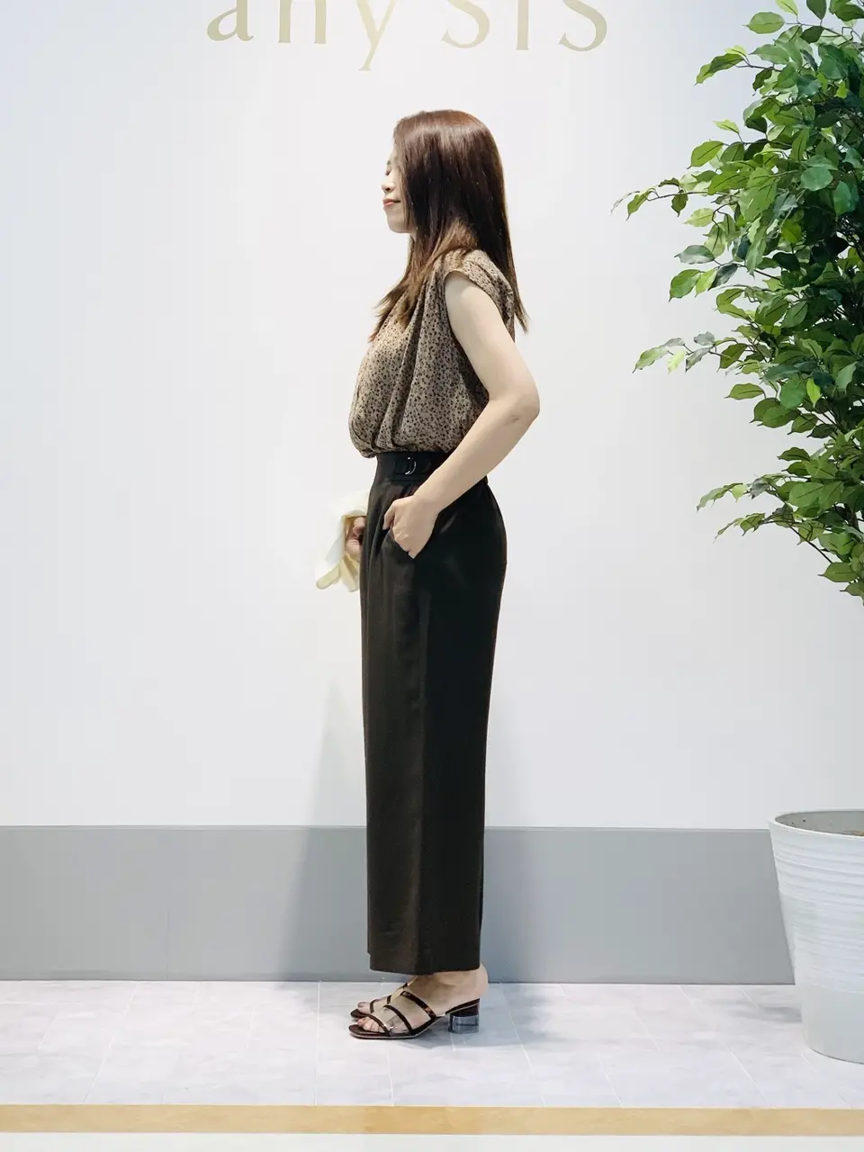 ANY SIS 岡本 コーディネート画像