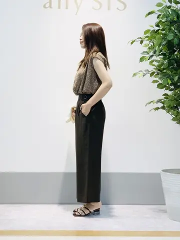 ANY SIS 岡本 コーディネート画像