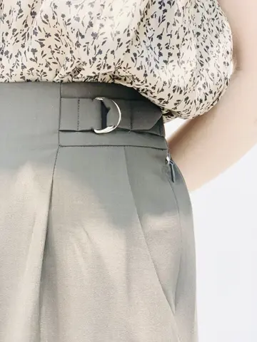 ANY SIS 岡本 コーディネート画像