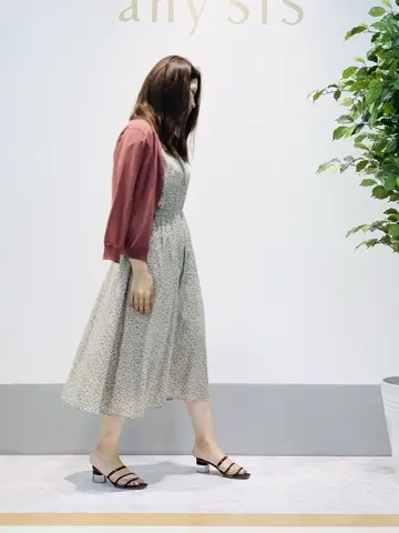 ANY SIS 岡本 コーディネート画像