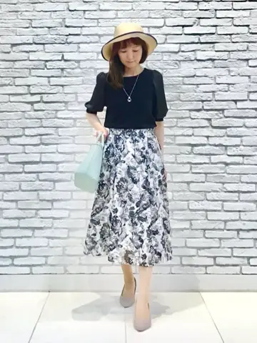 ANY SIS スタッフ コーディネート画像