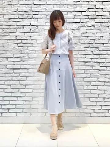 ANY SIS スタッフ コーディネート画像