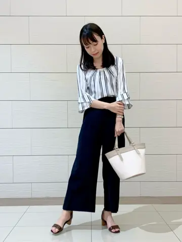 ANY SIS スタッフ コーディネート画像