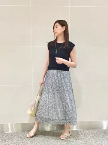 ANY SIS スタッフ コーディネート画像