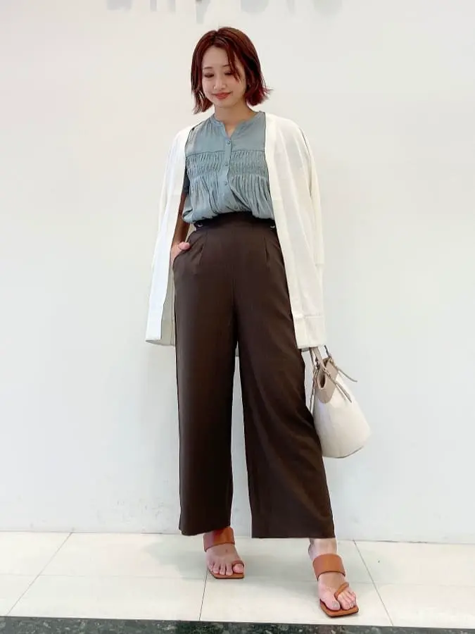 ANY SIS スタッフ コーディネート画像