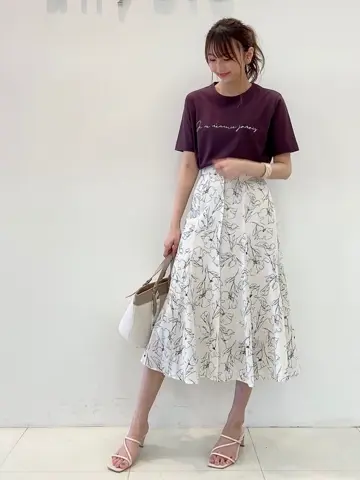 ANY SIS スタッフ コーディネート画像