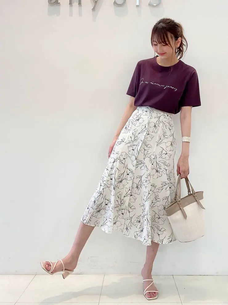 ANY SIS スタッフ コーディネート画像