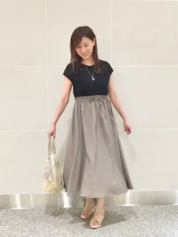 ANY SIS スタッフ コーディネート画像