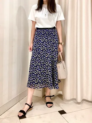 ANY SIS 金井 コーディネート画像