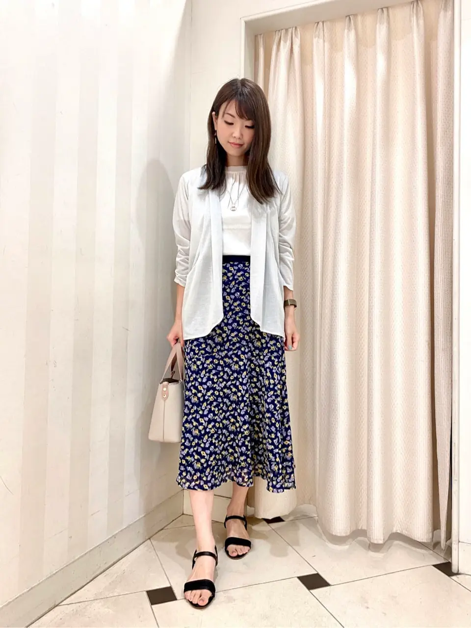 ANY SIS 金井 コーディネート画像