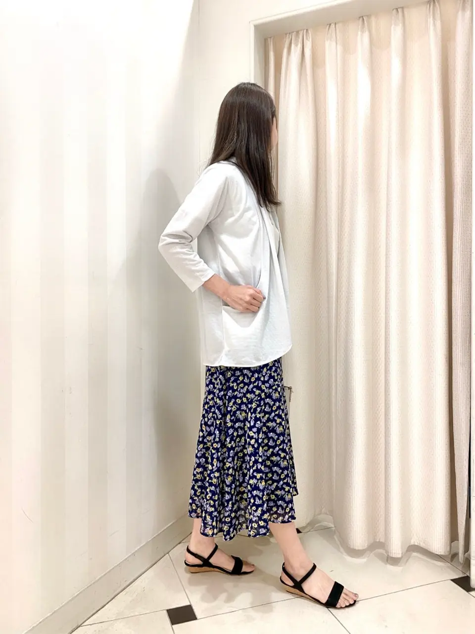 ANY SIS 金井 コーディネート画像