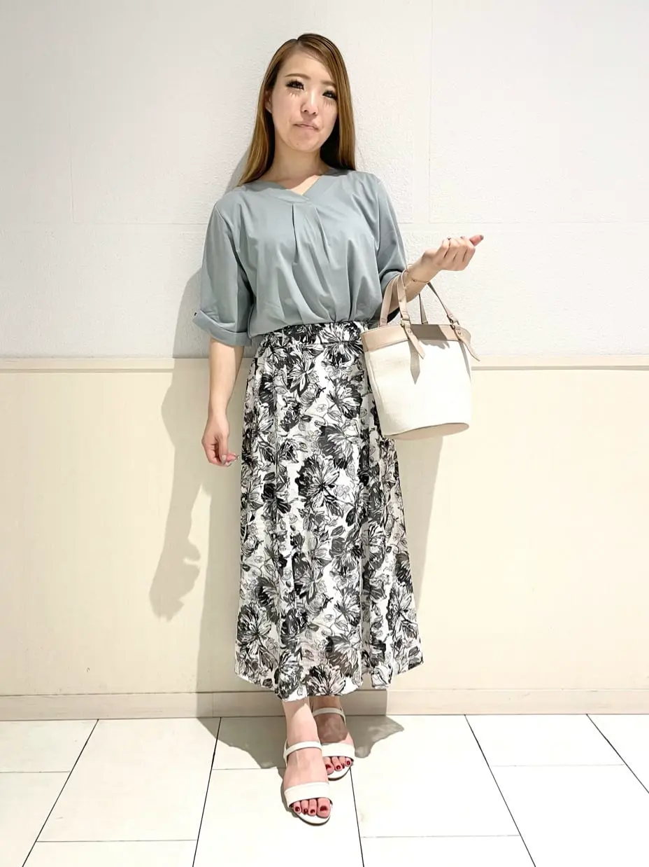 ANY SIS 土居 コーディネート画像