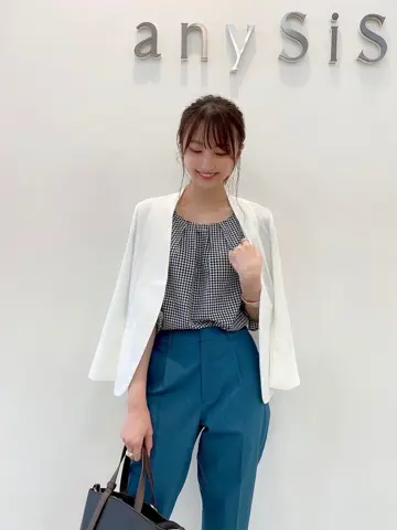 ANY SIS スタッフ コーディネート画像