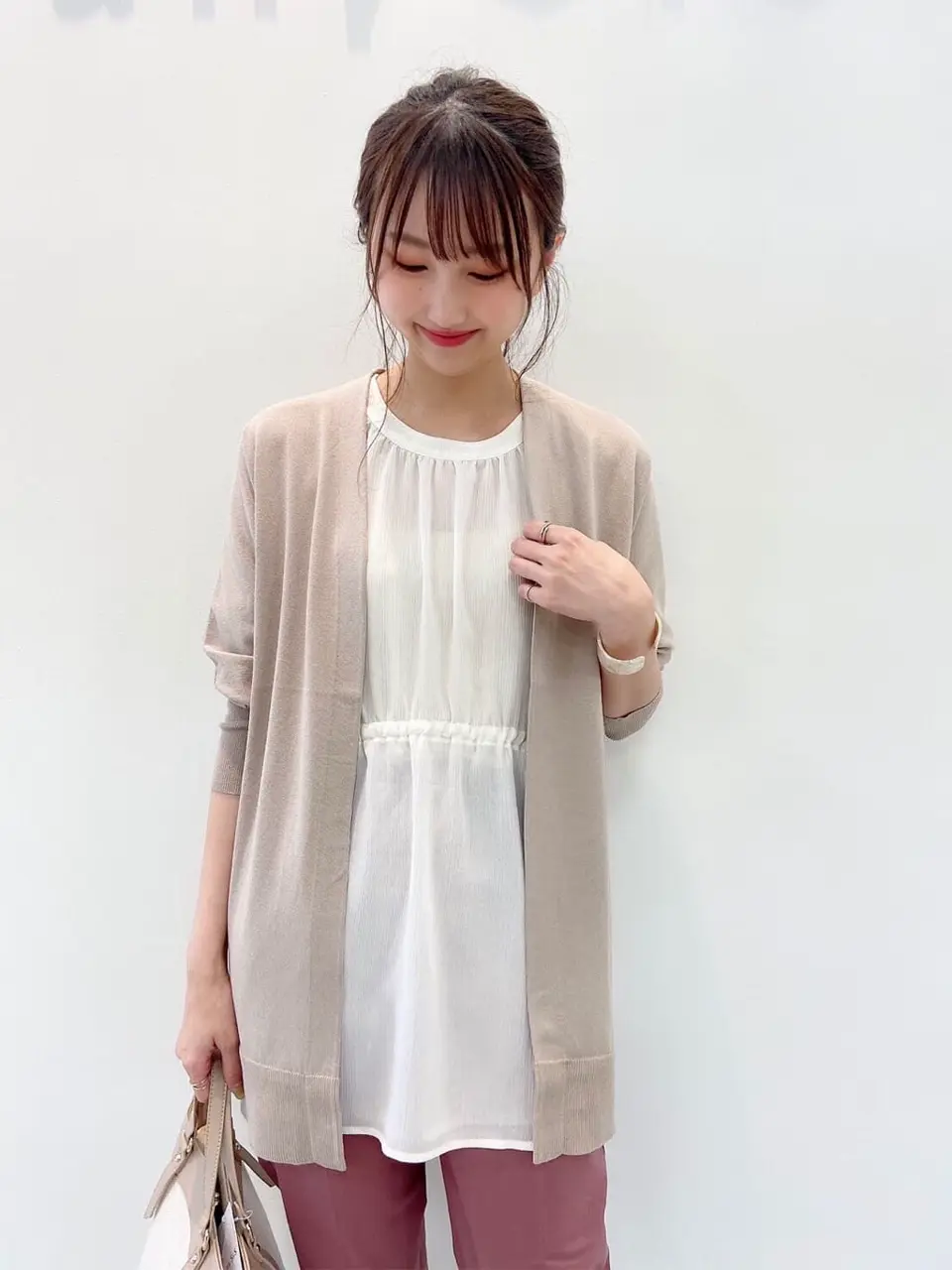 ANY SIS スタッフ コーディネート画像