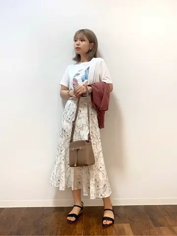 ANY SIS スタッフ コーディネート画像