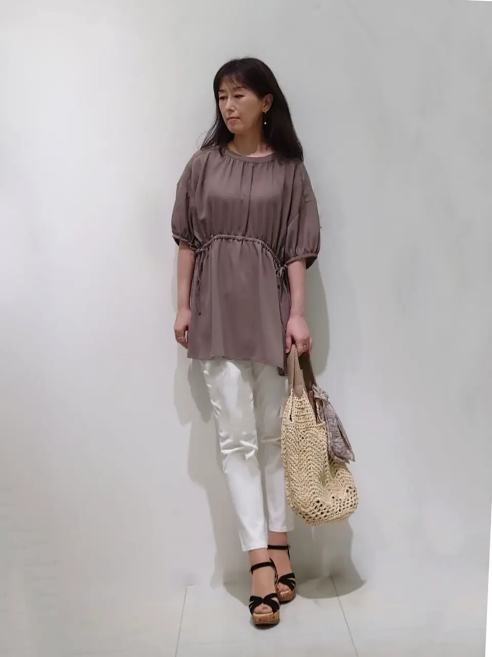 ANY SIS スタッフ コーディネート画像