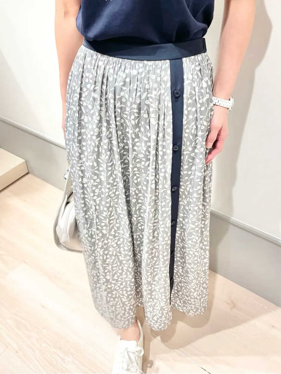 ANY SIS 山本 コーディネート画像