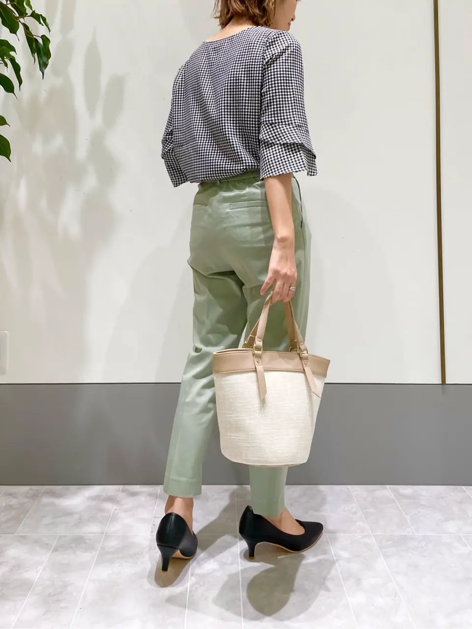 ANY SIS スタッフ コーディネート画像