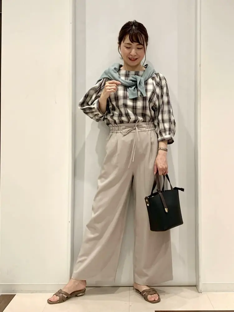 ANY SIS 横田 コーディネート画像