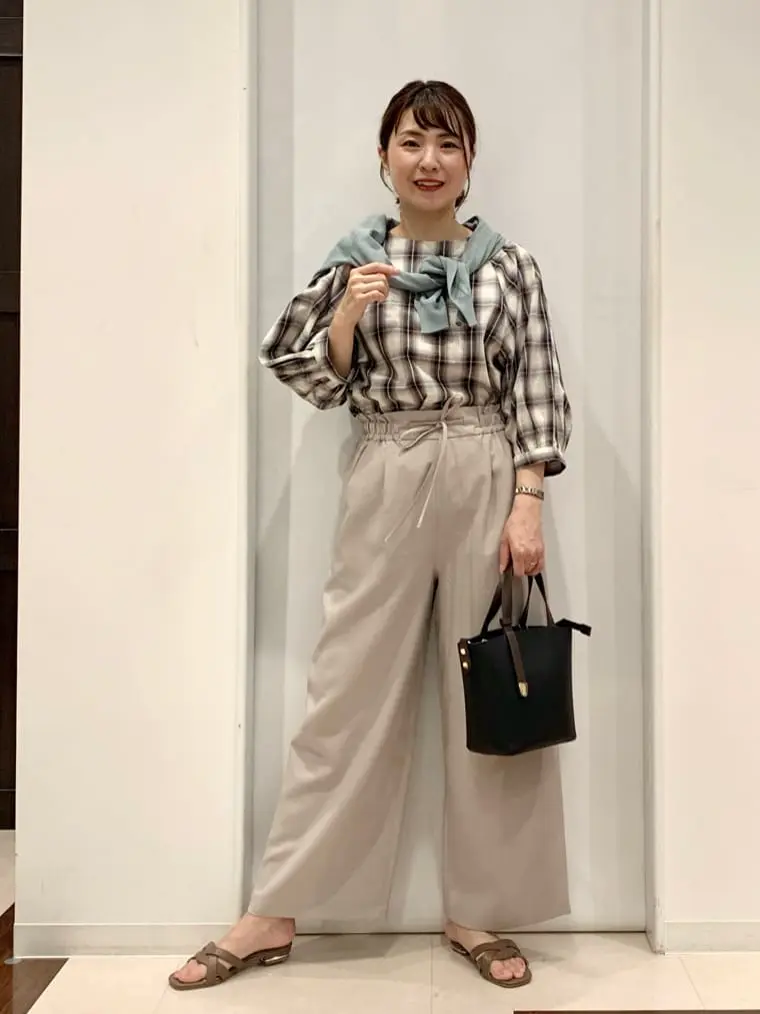 ANY SIS 横田 コーディネート画像