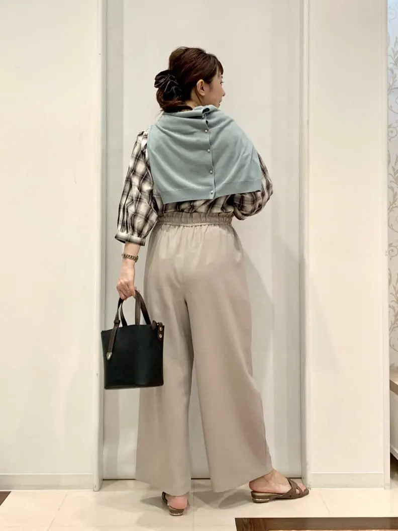 ANY SIS 横田 コーディネート画像