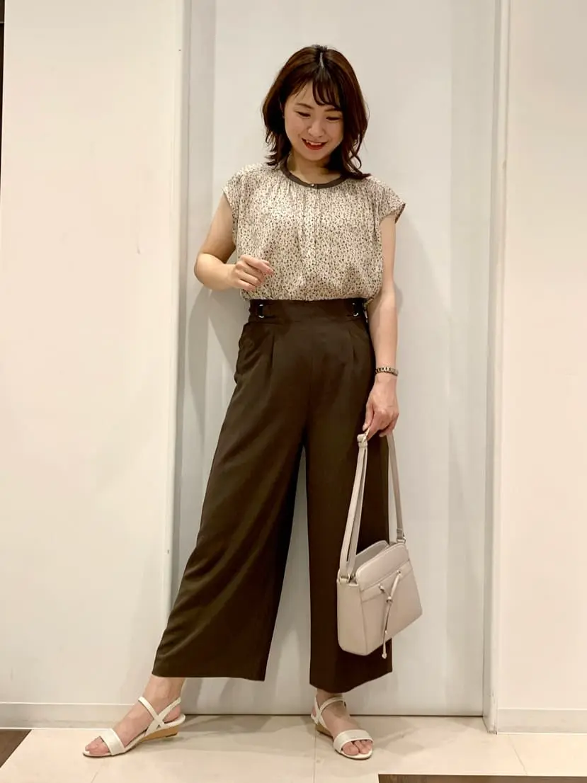 ANY SIS 横田 コーディネート画像