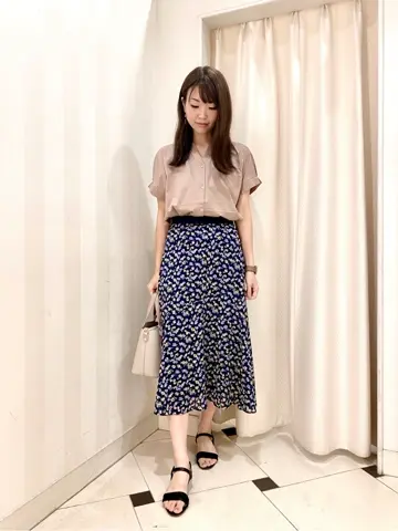 ANY SIS 金井 コーディネート画像