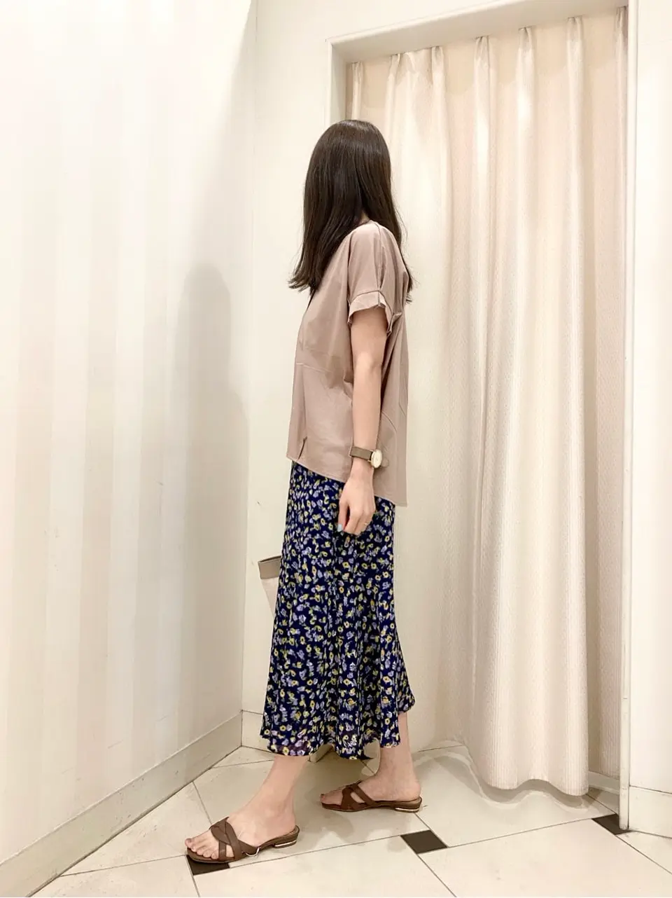 ANY SIS 金井 コーディネート画像