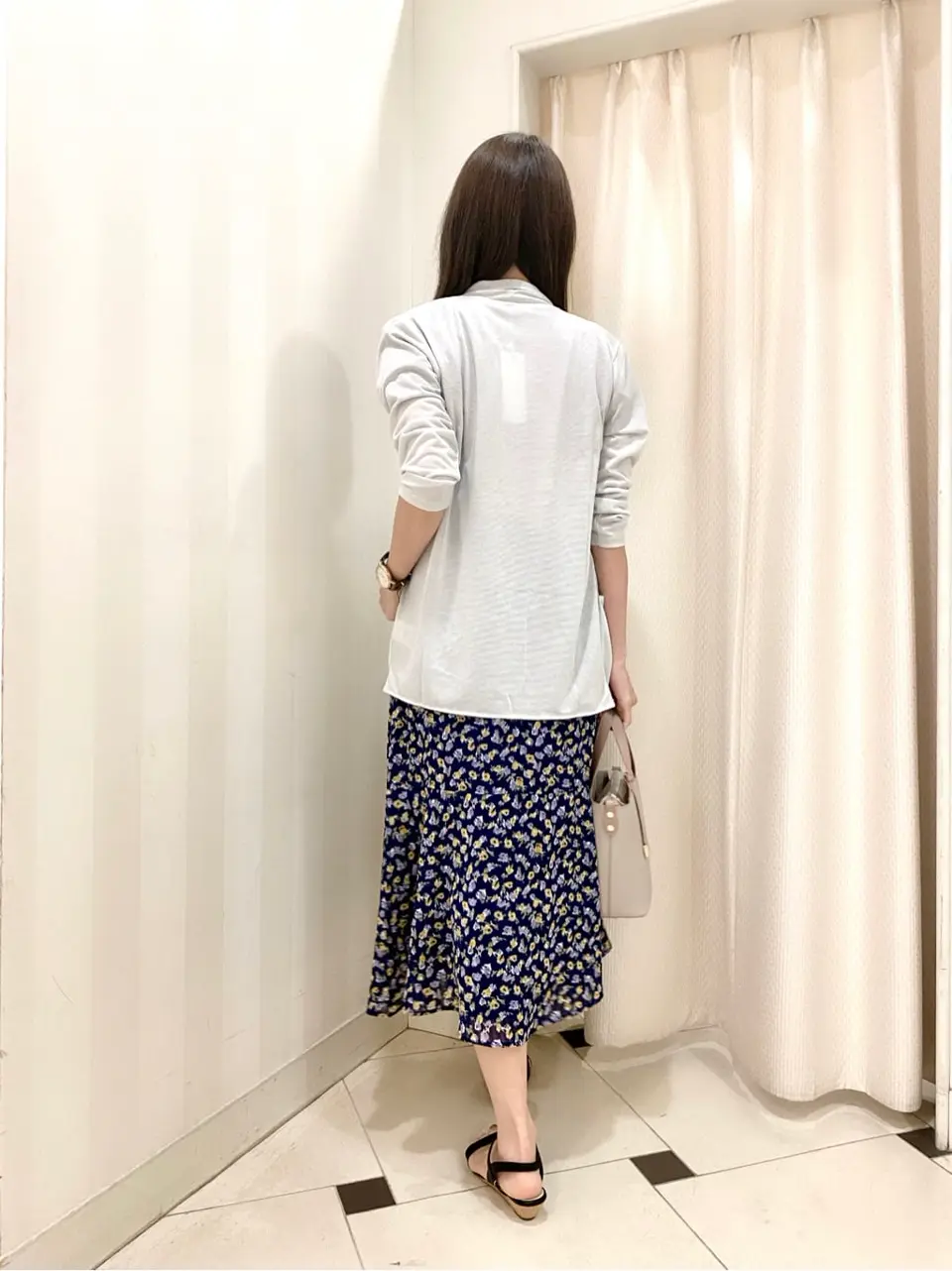 ANY SIS 金井 コーディネート画像