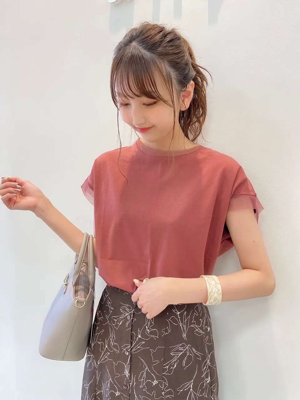 ANY SIS スタッフ コーディネート画像