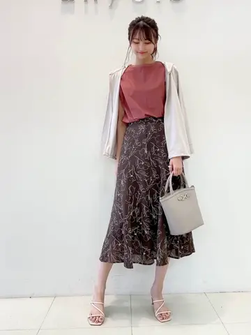 ANY SIS スタッフ コーディネート画像