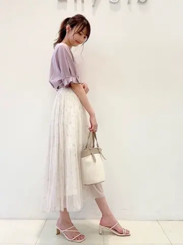 ANY SIS スタッフ コーディネート画像