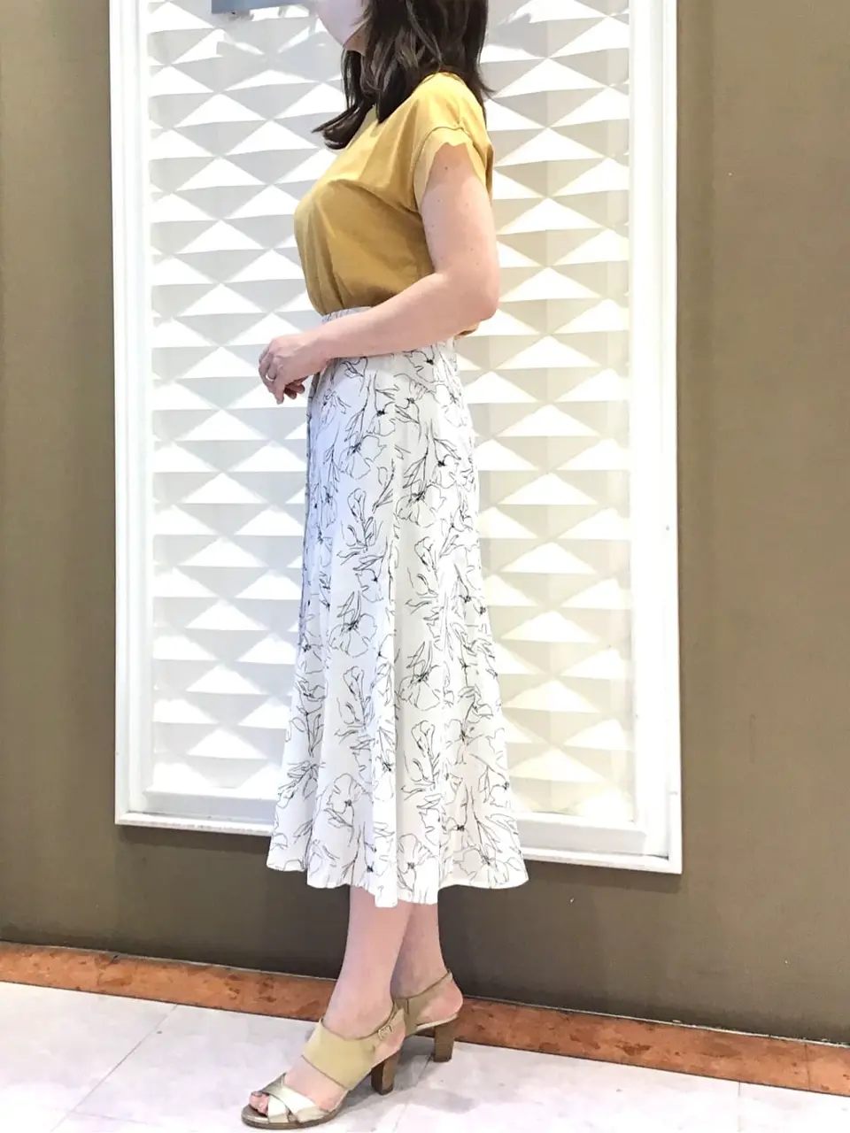 ANY SIS スタッフ コーディネート画像