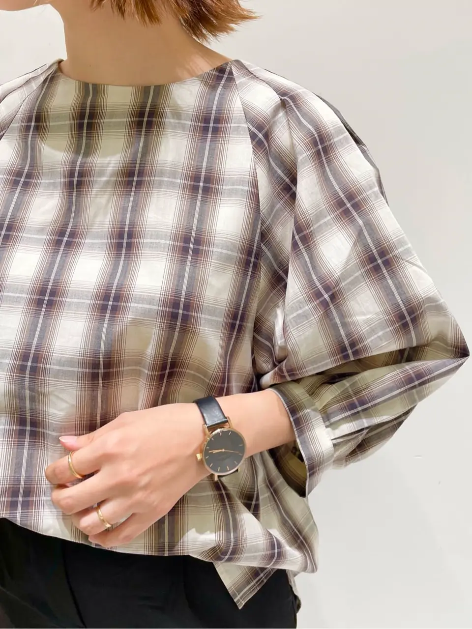 ANY SIS スタッフ コーディネート画像