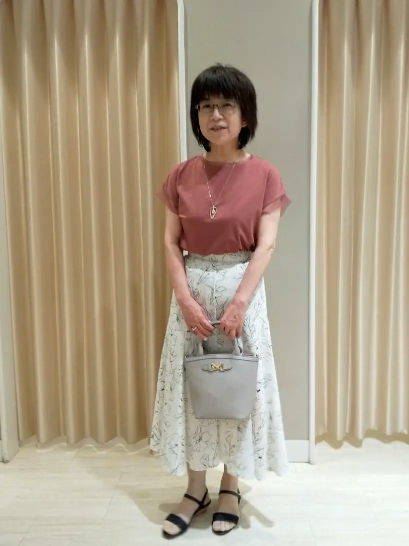 ANY SIS 岡本 コーディネート画像