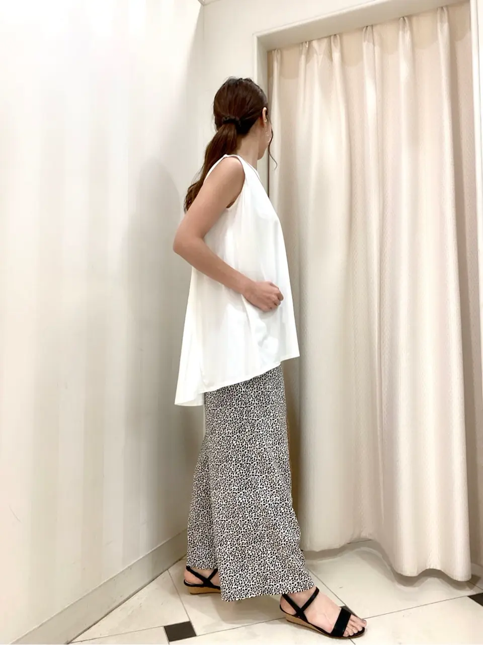 ANY SIS 金井 コーディネート画像