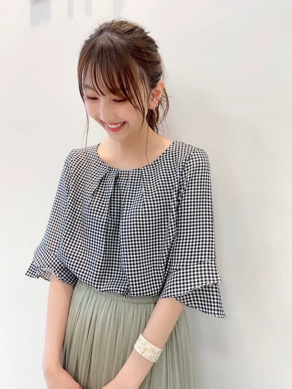 ANY SIS スタッフ コーディネート画像