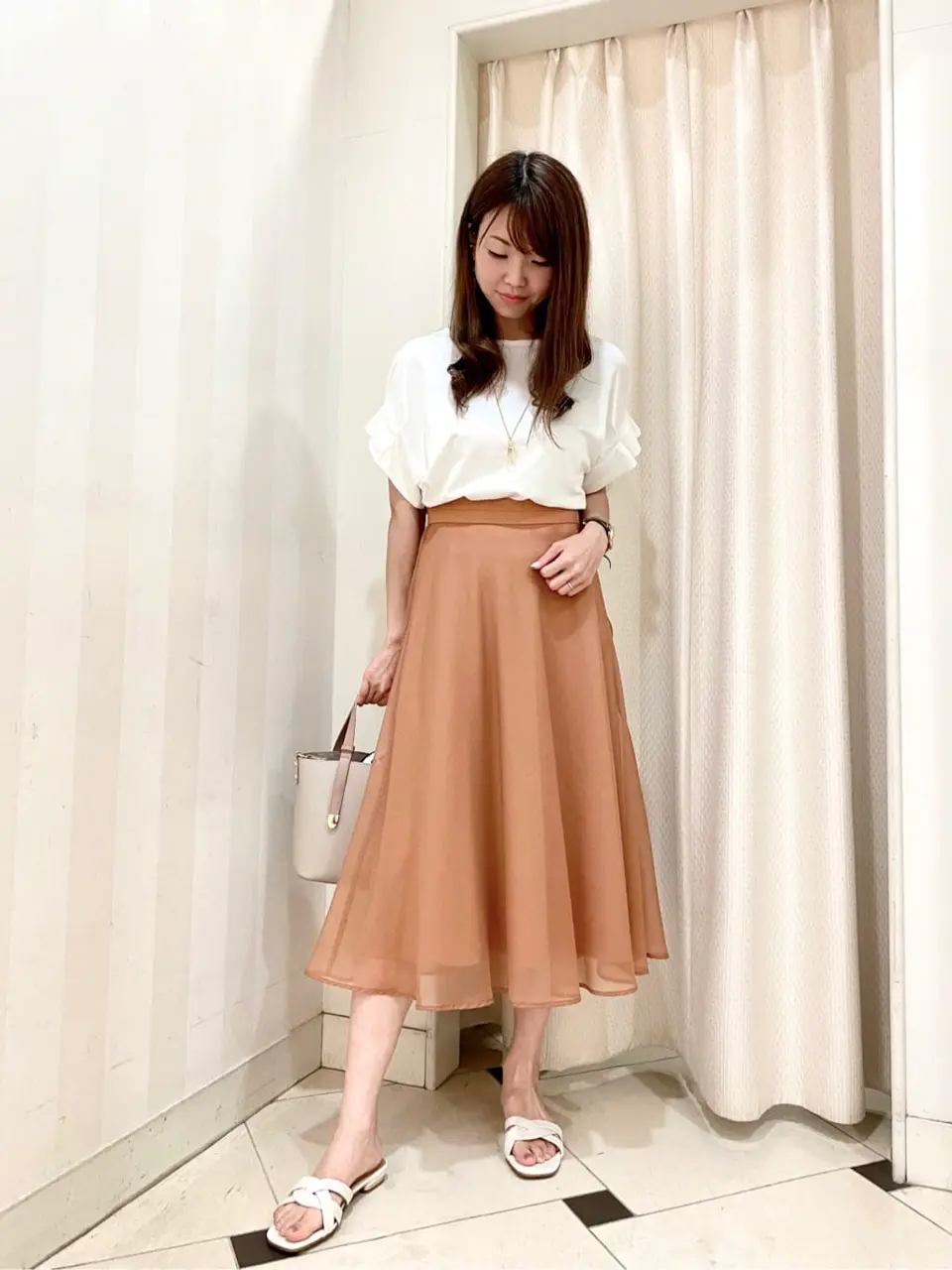 ANY SIS 金井 コーディネート画像