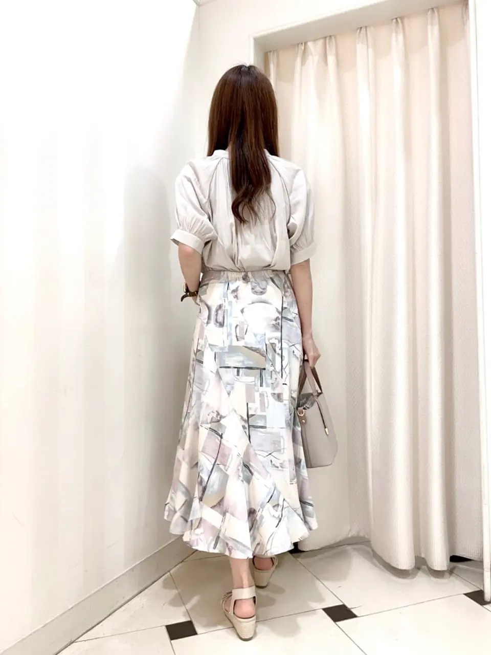 ANY SIS 金井 コーディネート画像