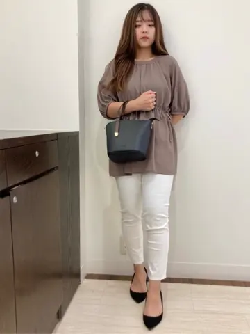 ANY SIS スタッフ コーディネート画像