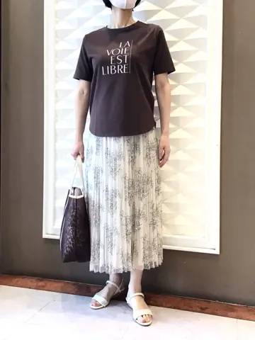 ANY SIS N コーディネート画像