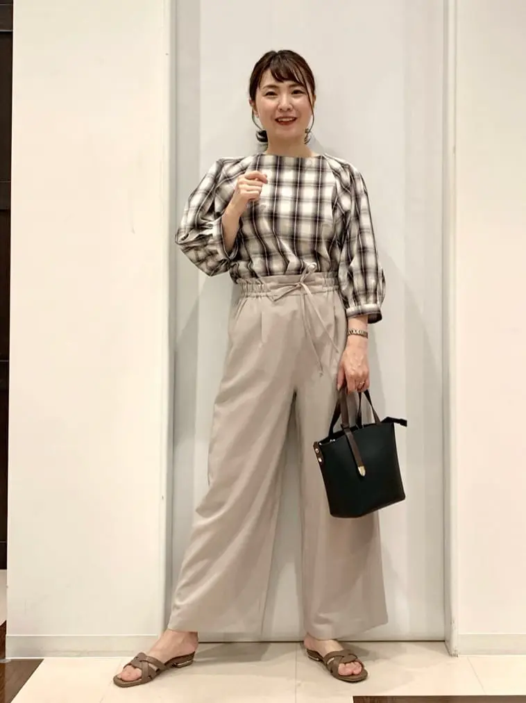 ANY SIS 横田 コーディネート画像