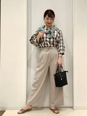 ANY SIS 横田 コーディネート画像