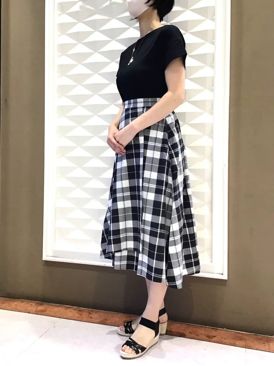 ANY SIS N コーディネート画像