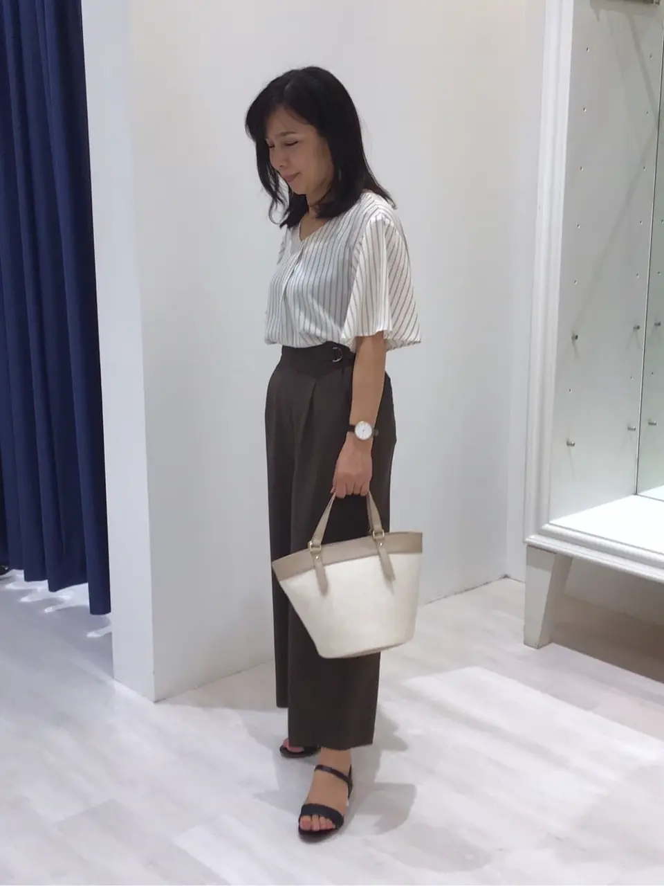 ANY SIS スタッフ コーディネート画像