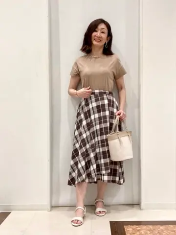 ANY SIS スタッフ コーディネート画像