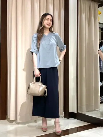 ANY SIS STAFF コーディネート画像